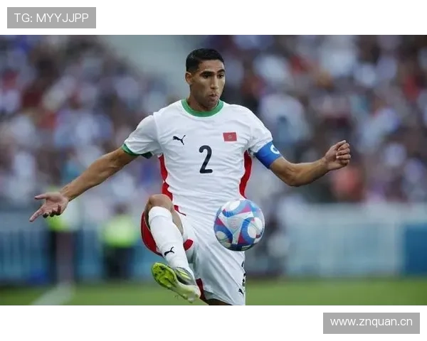 阿什拉夫：现代进攻型边后卫的战术角色与数据解析